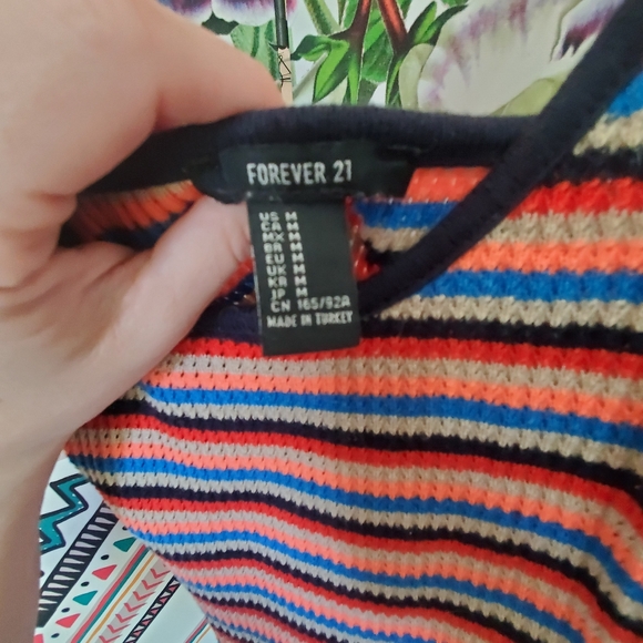 F21 Top - Picture 4 of 5